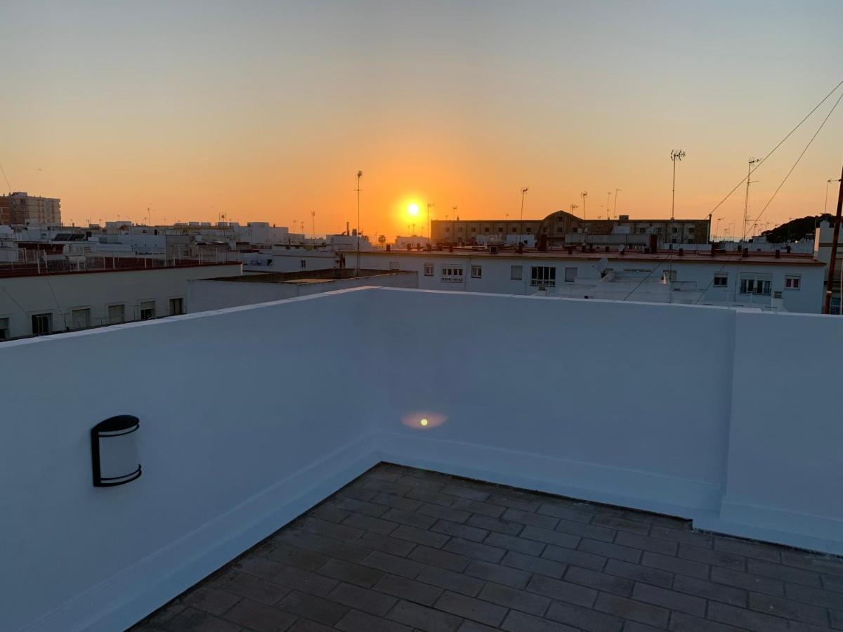 Appartamento Atico Terraza Cadiz Centro Ascensor Playa De La Caleta Esterno foto