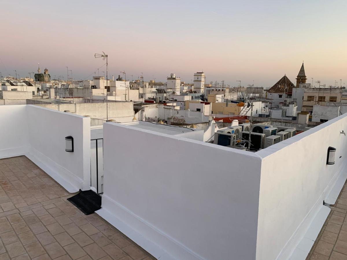 Appartamento Atico Terraza Cadiz Centro Ascensor Playa De La Caleta Esterno foto