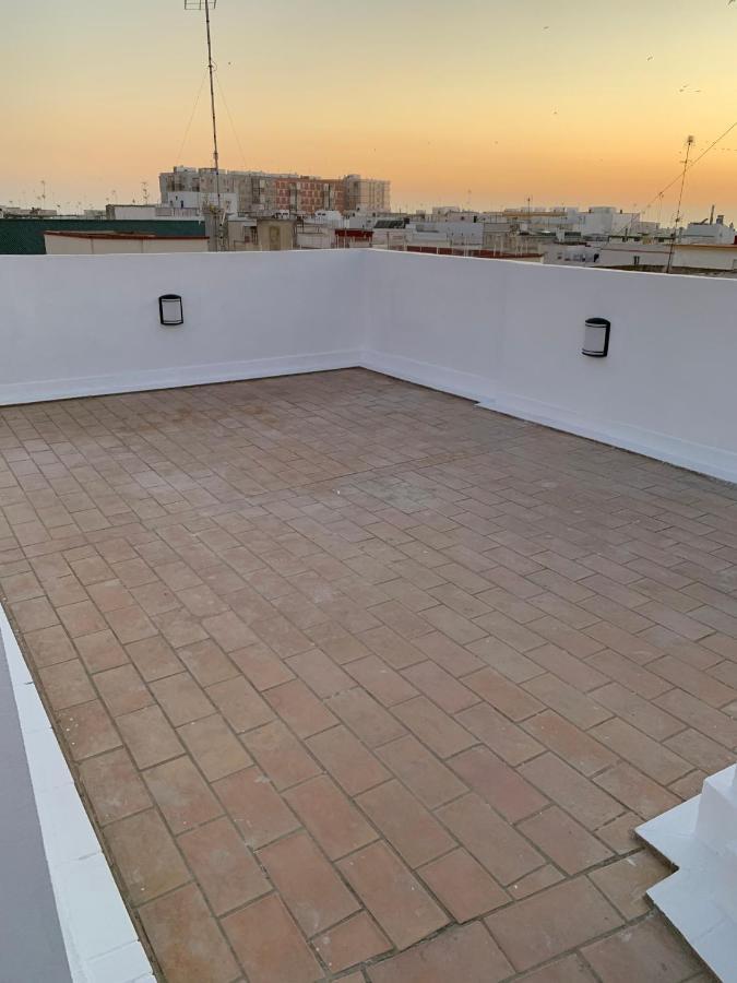 Appartamento Atico Terraza Cadiz Centro Ascensor Playa De La Caleta Esterno foto
